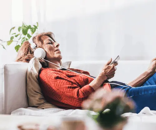 Neuro Energizer user relaxing with headphones
